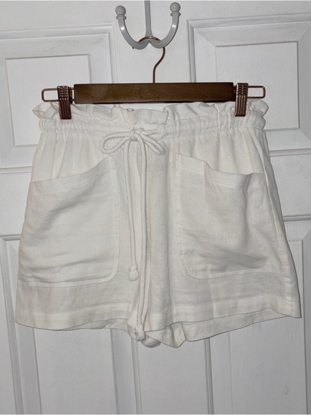 Universal Thread White High-Waist Drawstring Linen Shorts